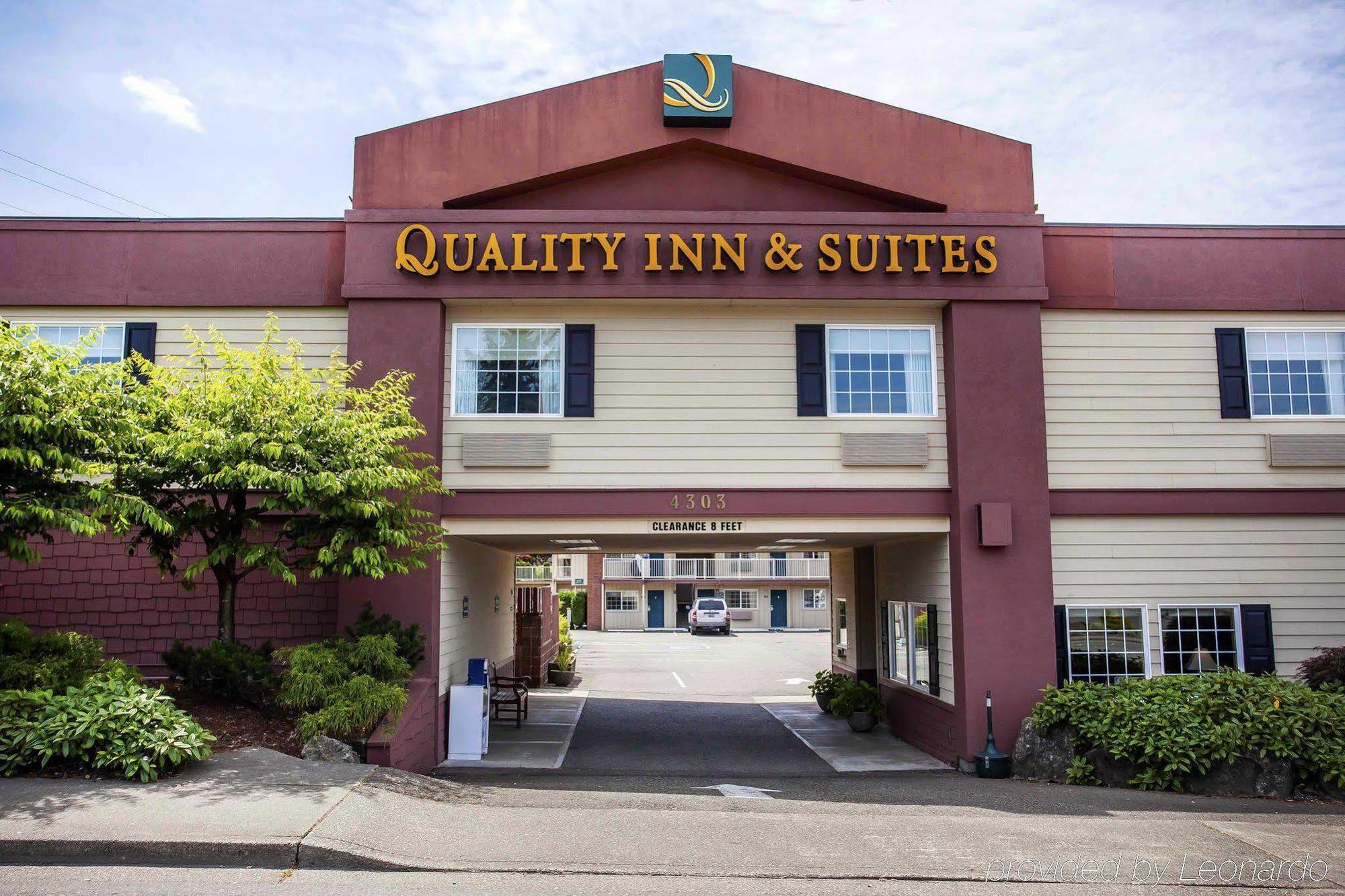 Quality Inn & Suites Bremerton Near Naval Shipyard Exteriör bild