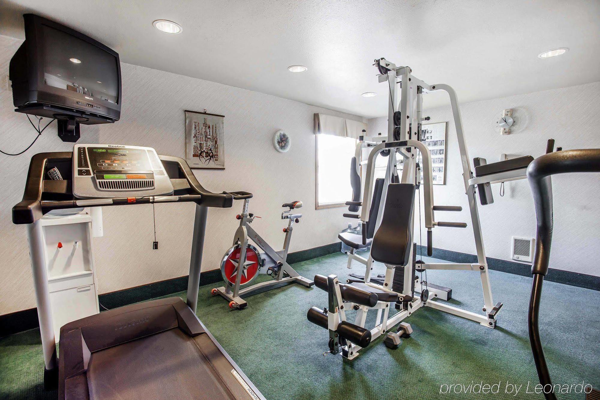 Quality Inn & Suites Bremerton Near Naval Shipyard Exteriör bild
